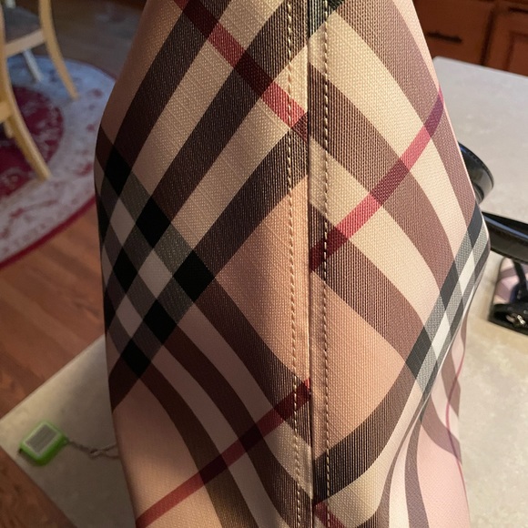 Burberry Nova Check Large Nickie Tote